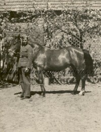 Ernst Herrmann, 18 Jahre alt, Diensturlaub 1942, 2.WK